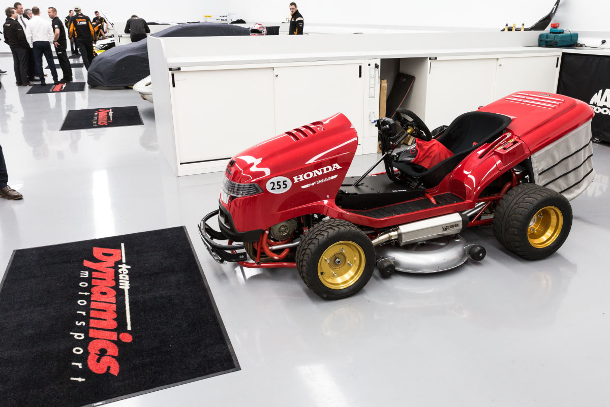 CBR1000RR Fireblade Engine - 190BHP @ 13,000 RPM MEAN MOWER