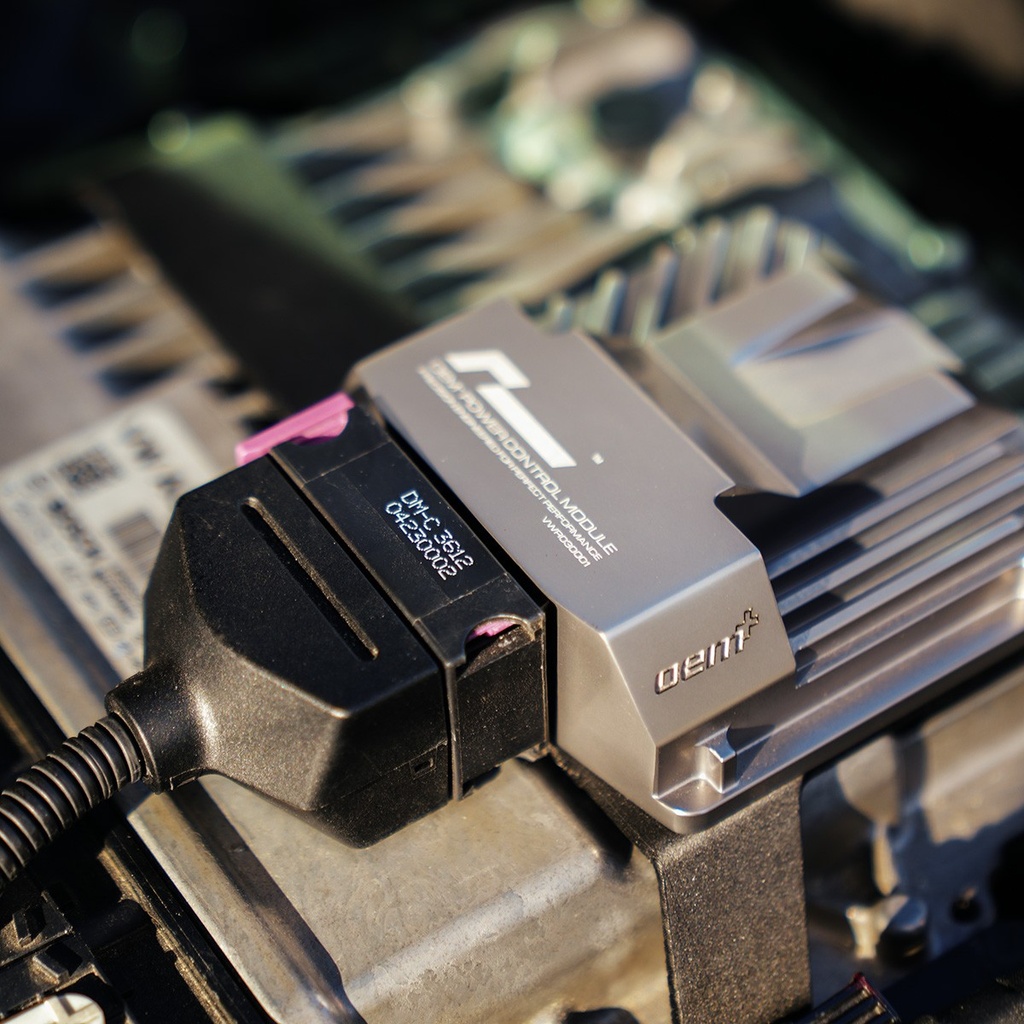 VWR030000-C8RS6_8.jpg