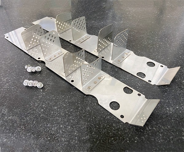 HKS Cam Cover Baffle plate