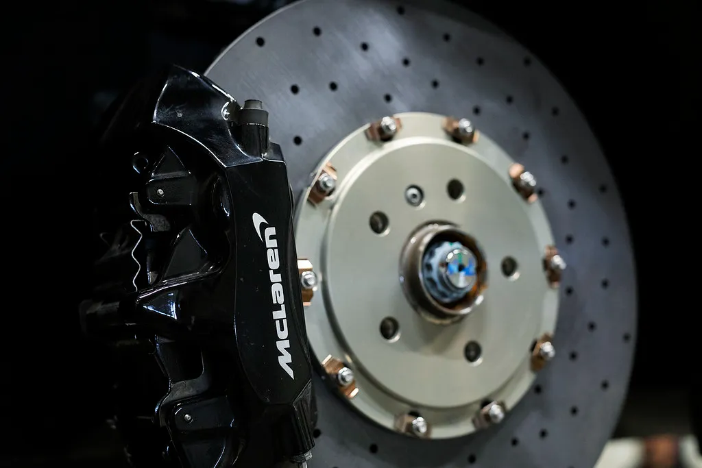 [ST-K-1048] ST Mclaren 720S FRONT axle set CCST discs